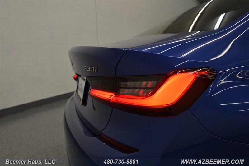 Used 2020 BMW 330i xDrive Sedan w/ M Sport Package AWD/4WD image 47