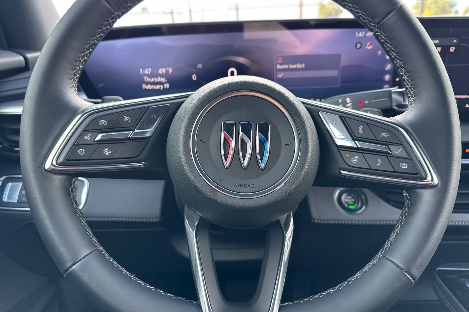 Used 2025 Buick Enclave Preferred image 32