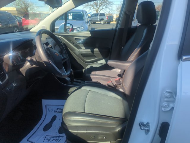 Used 2020 Chevrolet Trax LT w/ Driver Confidence Package image 10