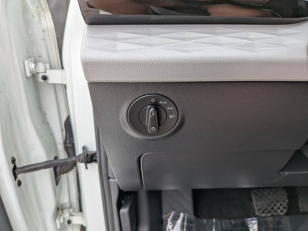Certified 2023 Volkswagen Taos S FWD image 23