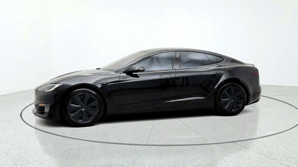 Used 2022 Tesla Model S Plaid AWD/4WD image 8