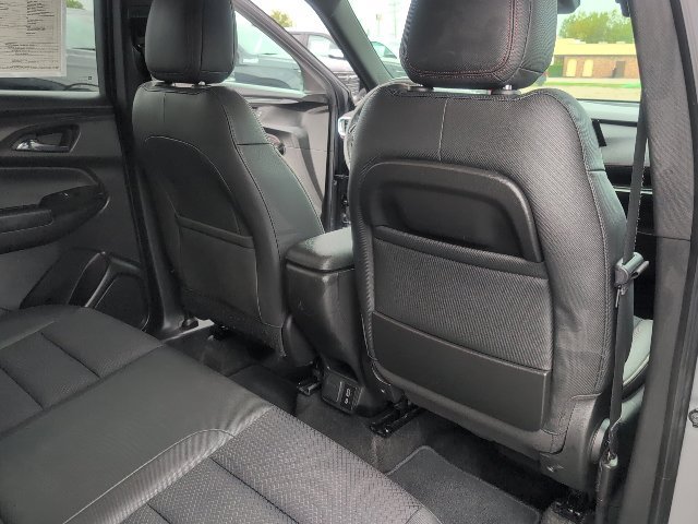 Used 2023 Chevrolet TrailBlazer RS w/ Convenience Package AWD/4WD image 36