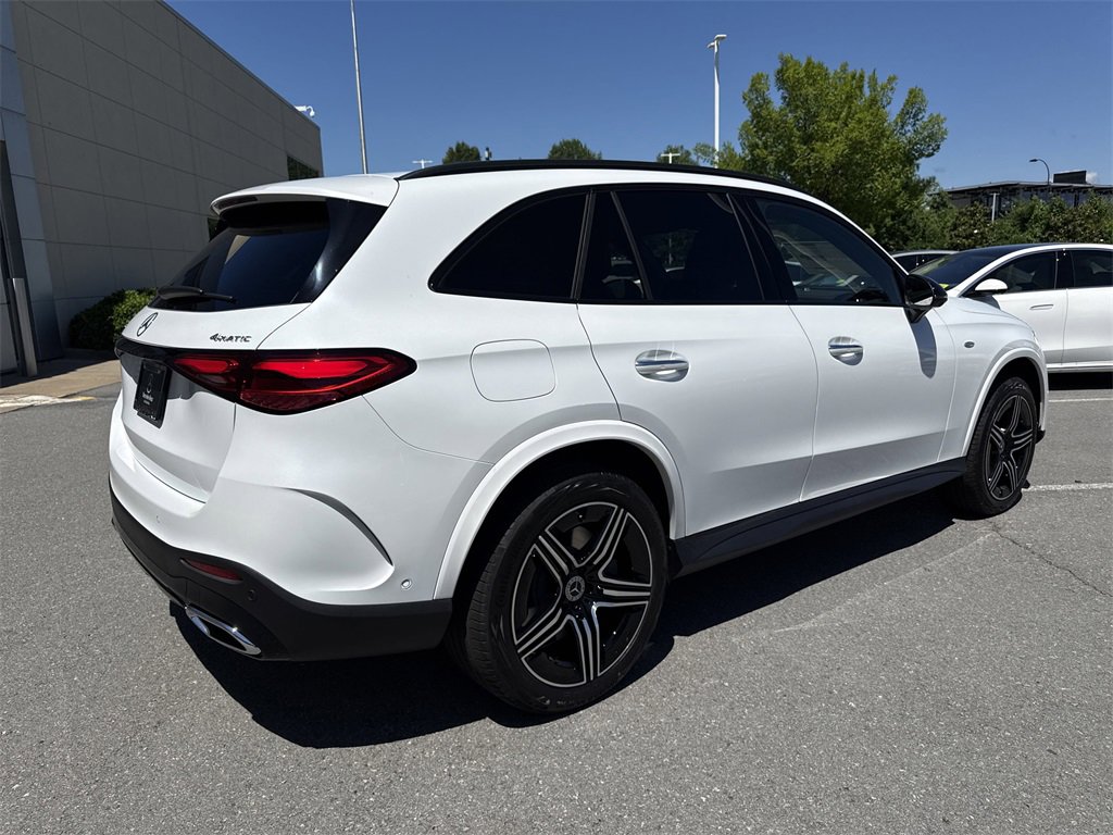New 2025 Mercedes-Benz GLC 350e 4MATIC image 3