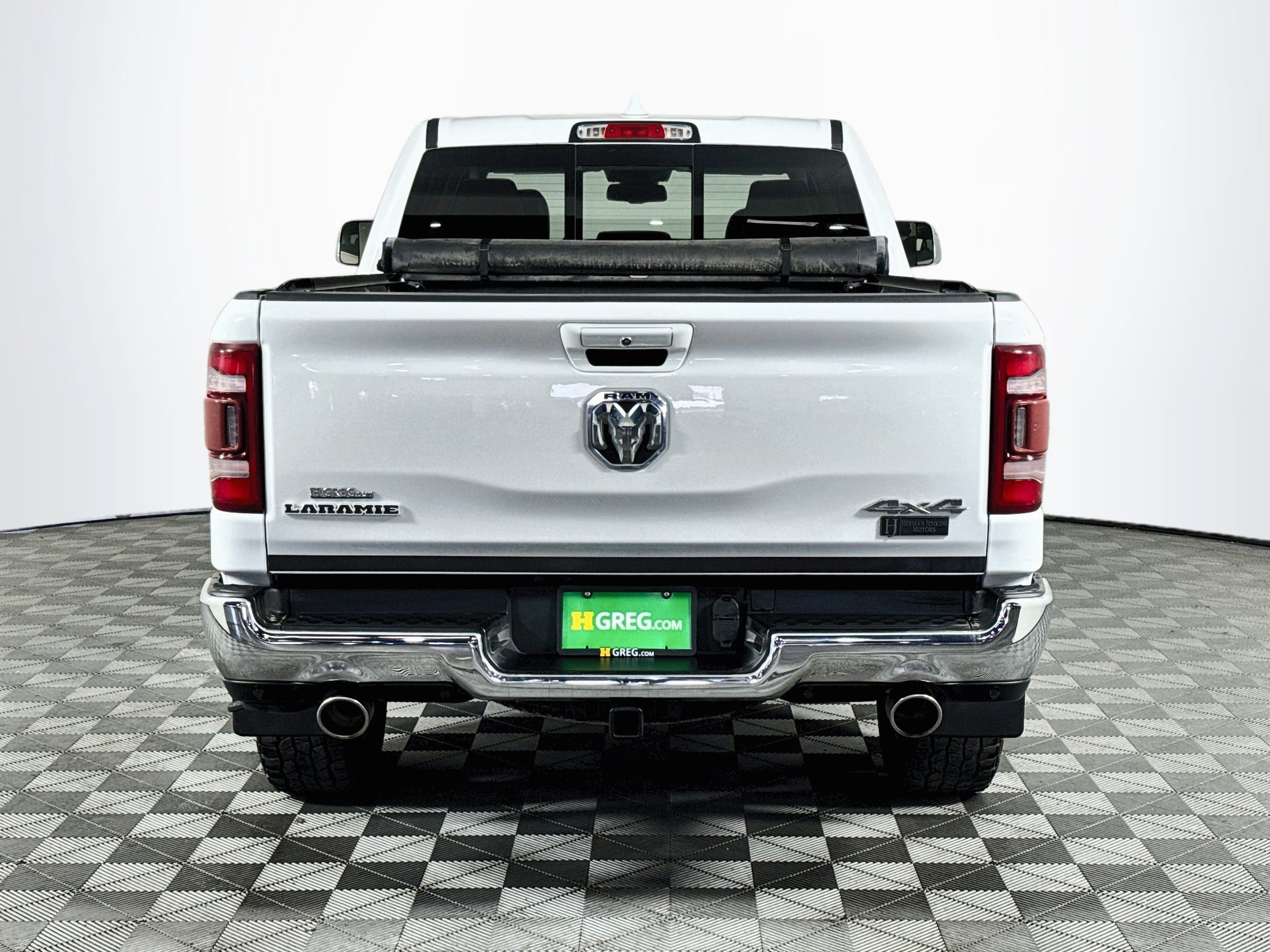 Used 2020 RAM 1500 Laramie AWD/4WD image 7