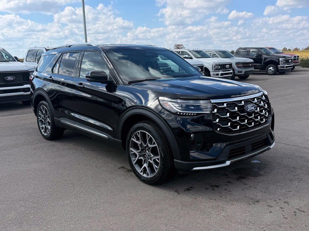 New 2027 Ford Explorer Platinum w/ 3.0L Ultimate Package AWD/4WD image 2