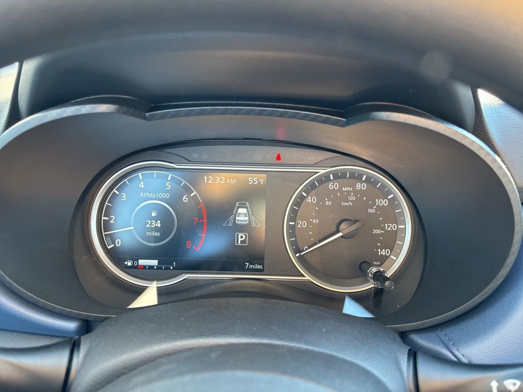 New 2025 Nissan Versa SV w/ Trunk Package image 10