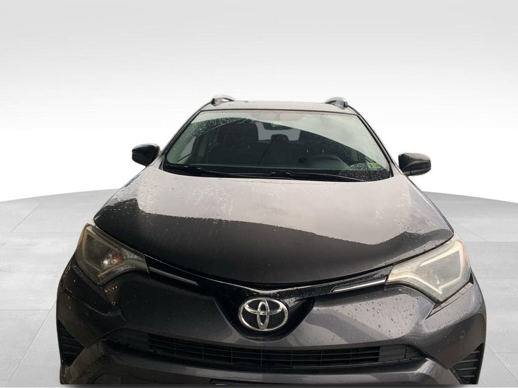 Used 2016 Toyota RAV4 LE image 2