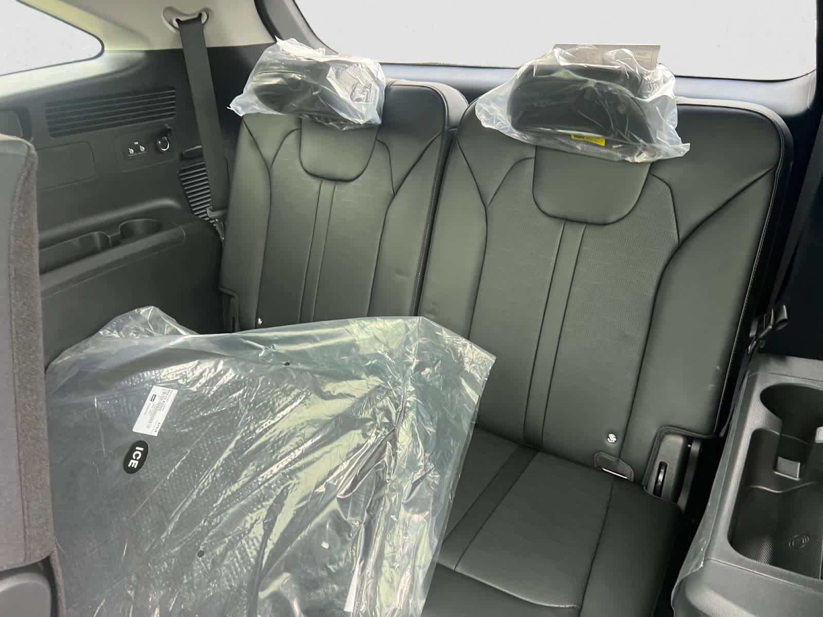 New 2026 Kia Sorento S w/ S Panoramic Sunroof Package FWD image 12
