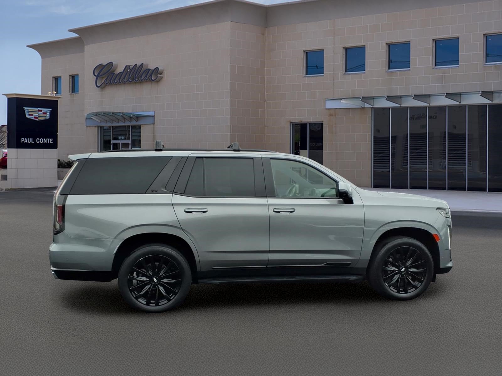 Certified 2023 Cadillac Escalade Premium Luxury w/ LPO, Floor Liner Package AWD/4WD image 4