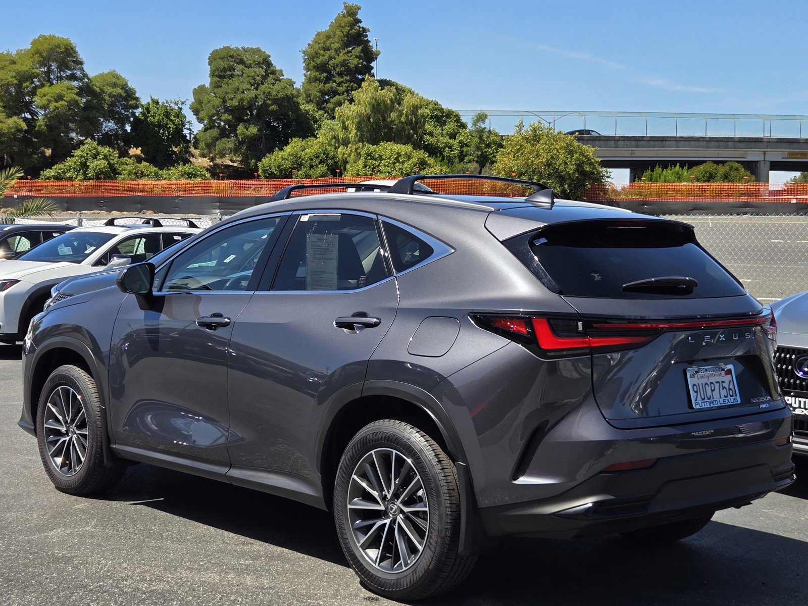 Used 2025 Lexus NX 350h AWD w/ Accessory Package (2T) image 6