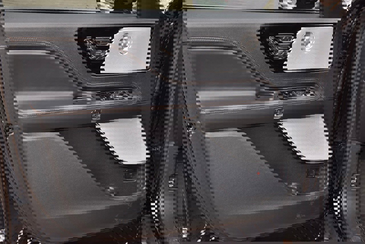 New 2026 Lincoln Aviator Black Label w/ Dynamic Handling Package image 36