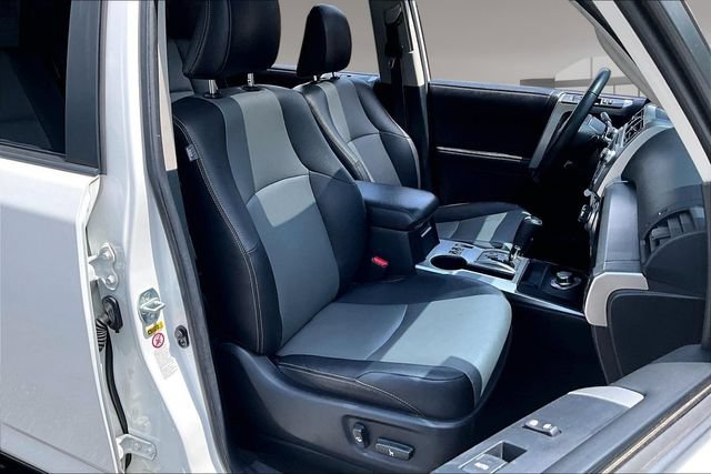 Used 2016 Toyota 4Runner 4WD image 26
