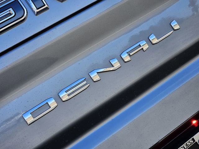 New 2026 GMC Sierra 3500 Denali Ultimate AWD/4WD image 7