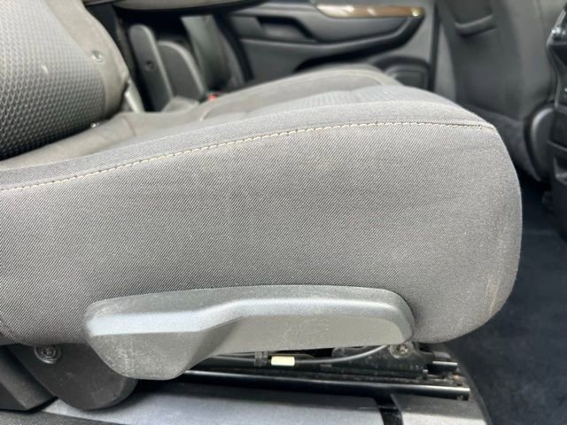 Used 2021 GMC Acadia SLE w/ Driver Convenience Package image 43