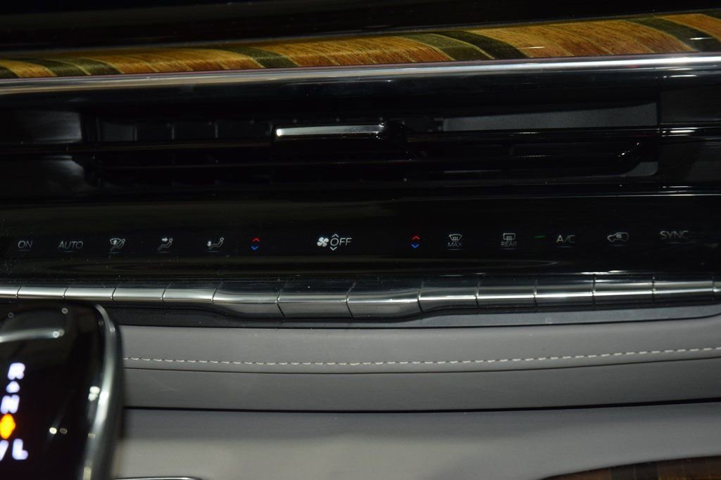 Used 2023 Cadillac Escalade Premium Luxury Platinum image 33