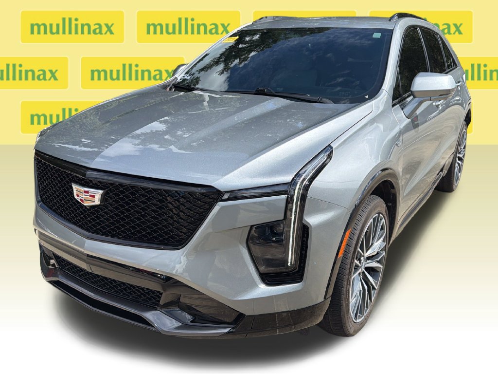 Used 2025 Cadillac XT4 Sport FWD image 12