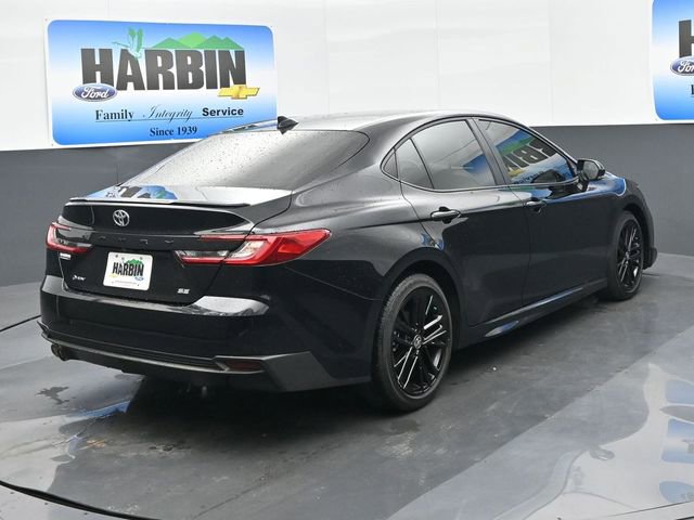 Used 2025 Toyota Camry SE FWD image 5