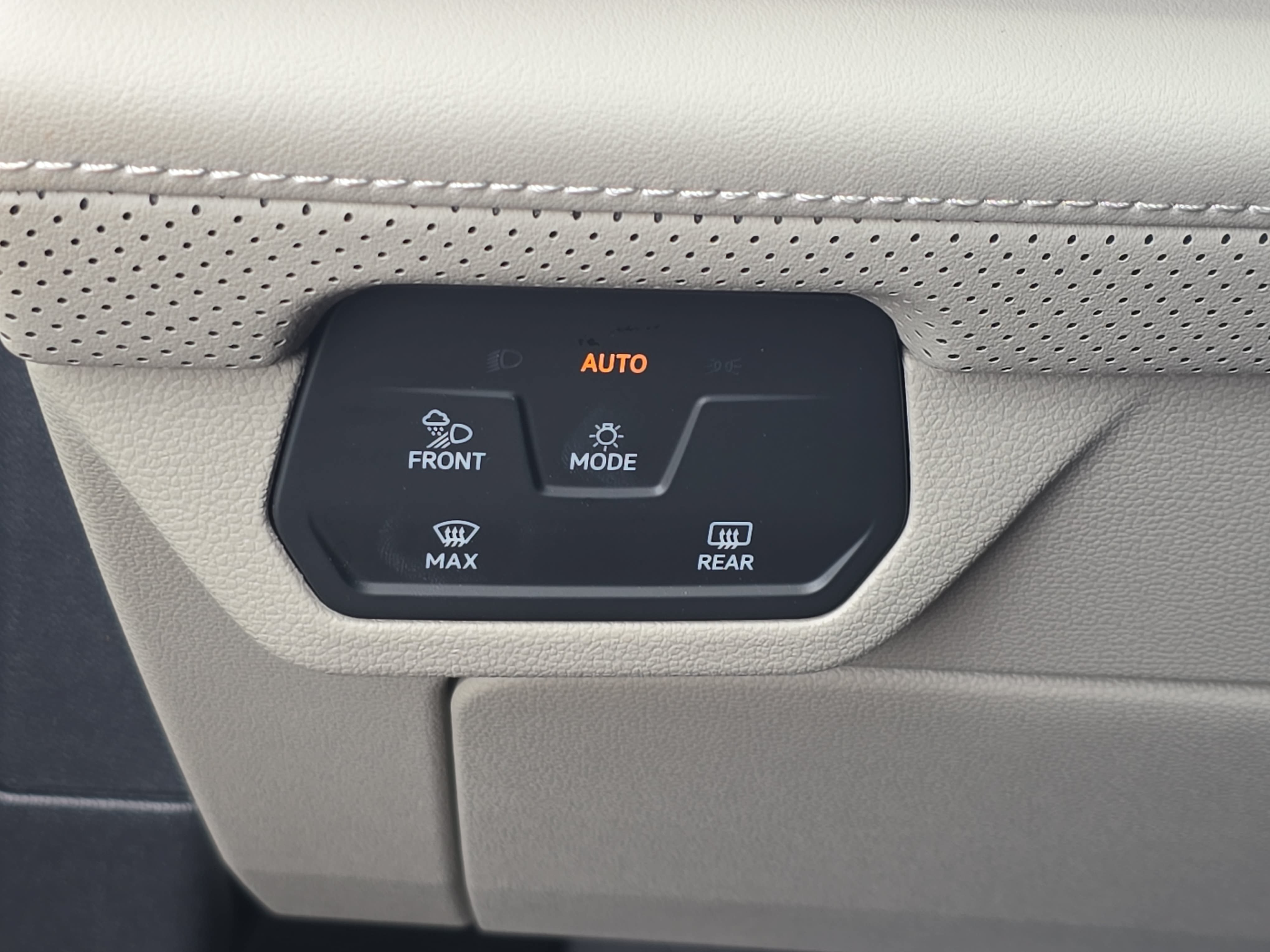 Used 2026 Volkswagen Atlas SE AWD/4WD image 28