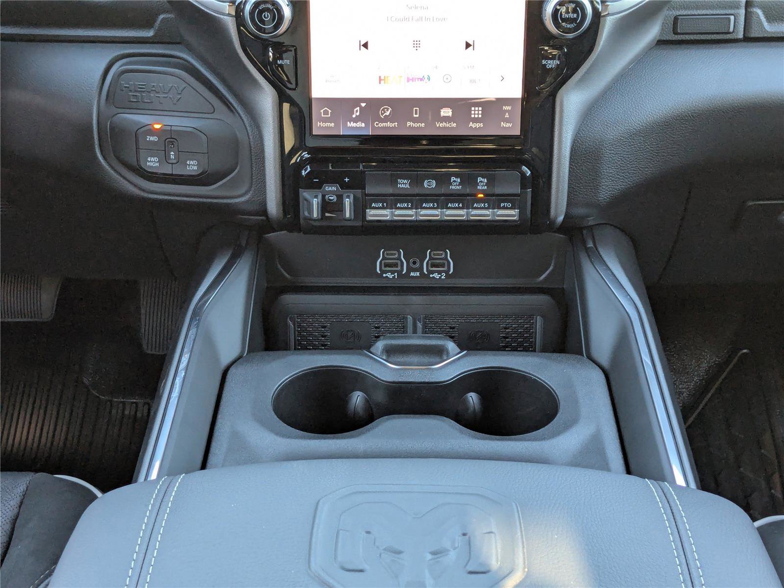 New 2026 RAM 4500 4x4 Crew Cab DRW image 18