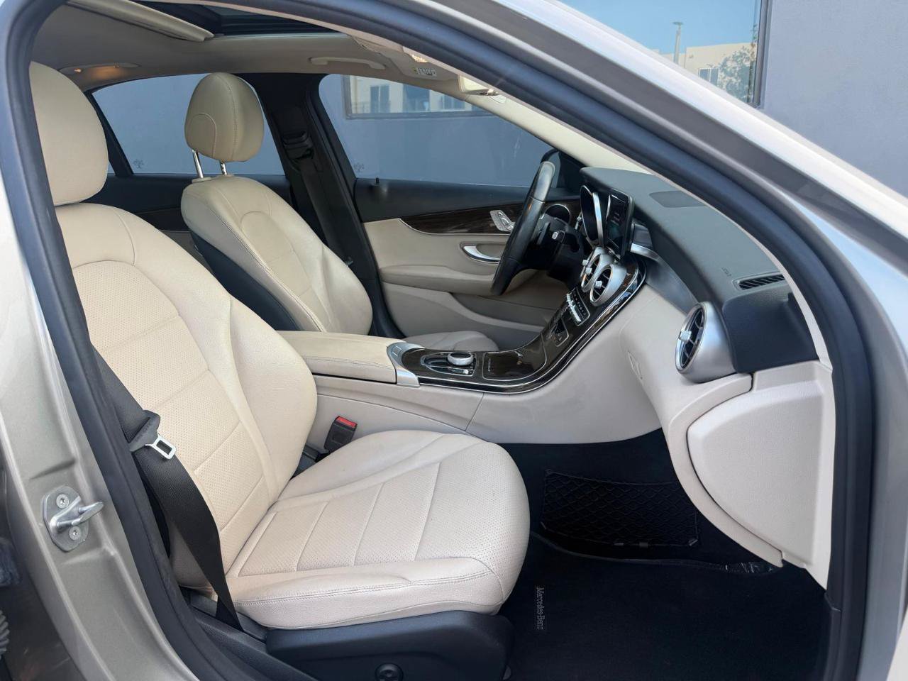 Used 2019 Mercedes-Benz C 300 Sedan image 10