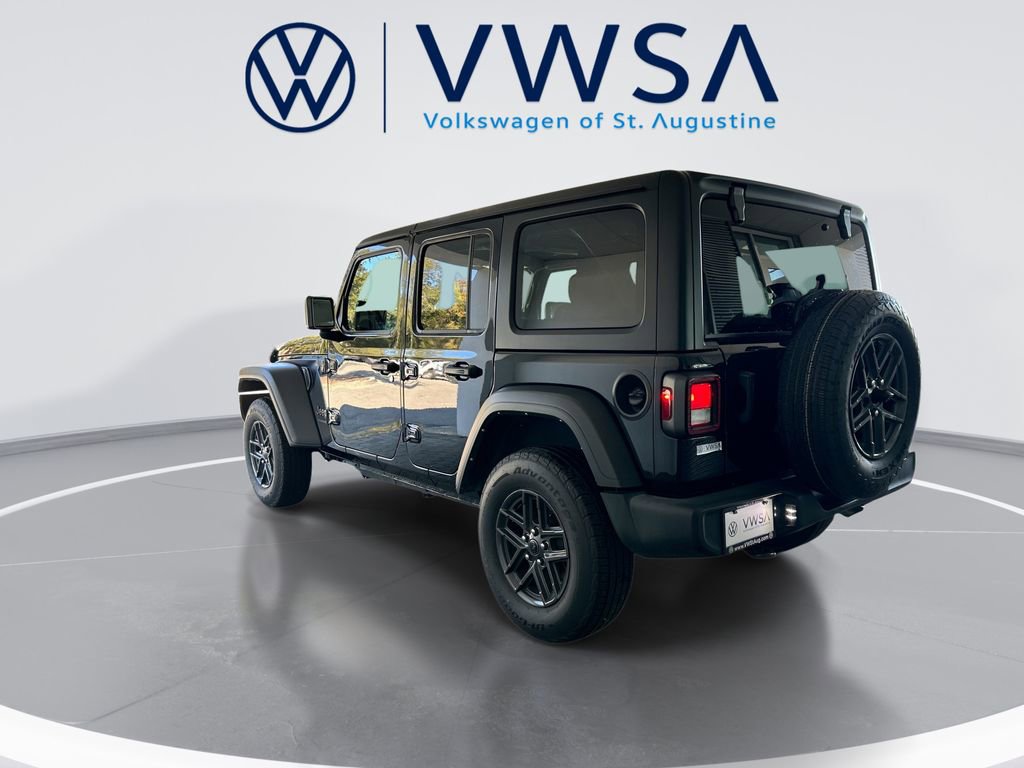 Used 2024 Jeep Wrangler Sport S image 5