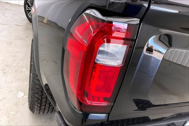 New 2025 GMC Canyon AT4 w/ Off-Road Front Bumper Package AWD/4WD image 16