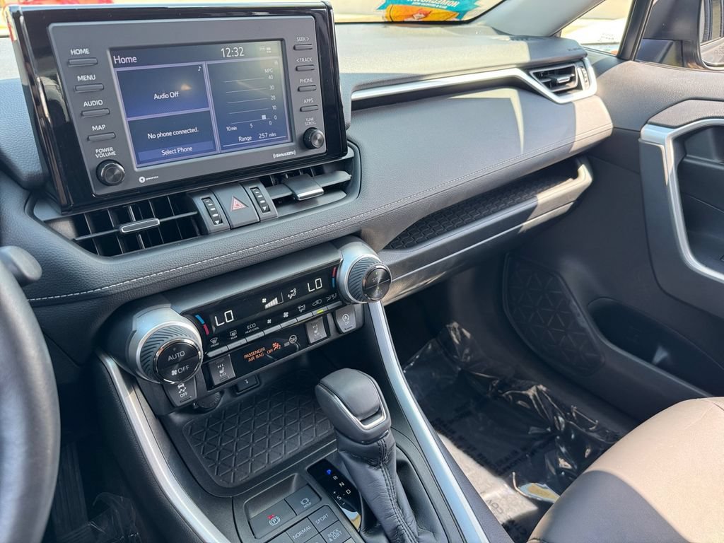 Certified 2022 Toyota RAV4 XLE Premium AWD/4WD image 29