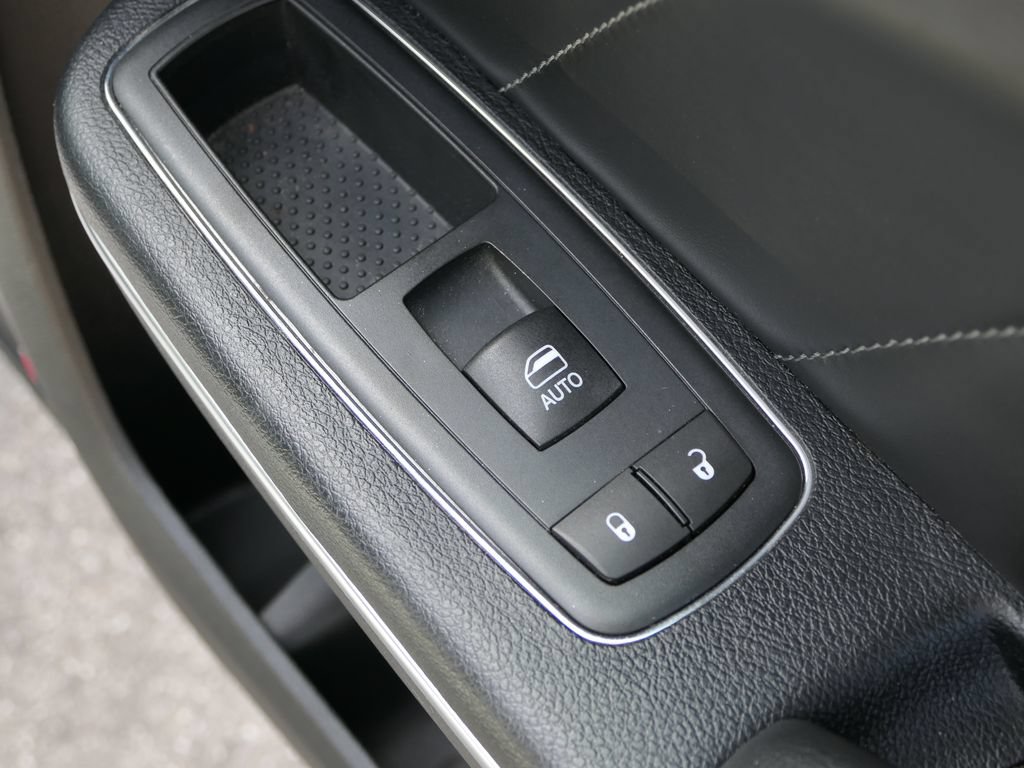 Used 2016 Dodge Charger R/T RWD image 27