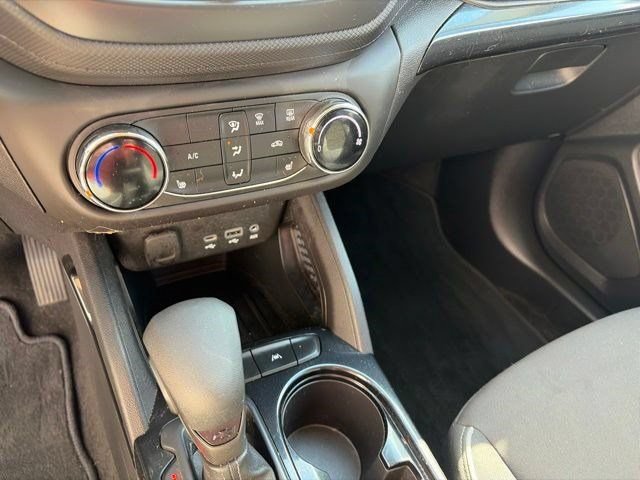 Used 2023 Chevrolet TrailBlazer LT FWD image 24