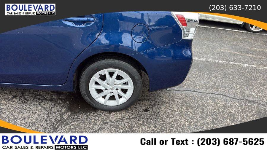 Used 2014 Toyota Prius V Three FWD image 10