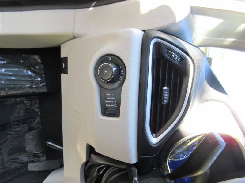 Used 2023 Chrysler Pacifica Touring-L FWD image 13