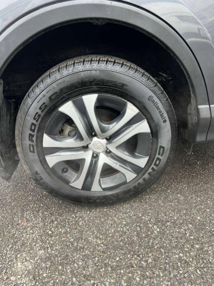 Used 2018 Toyota RAV4 LE w/ All Weather Liner Package image 15