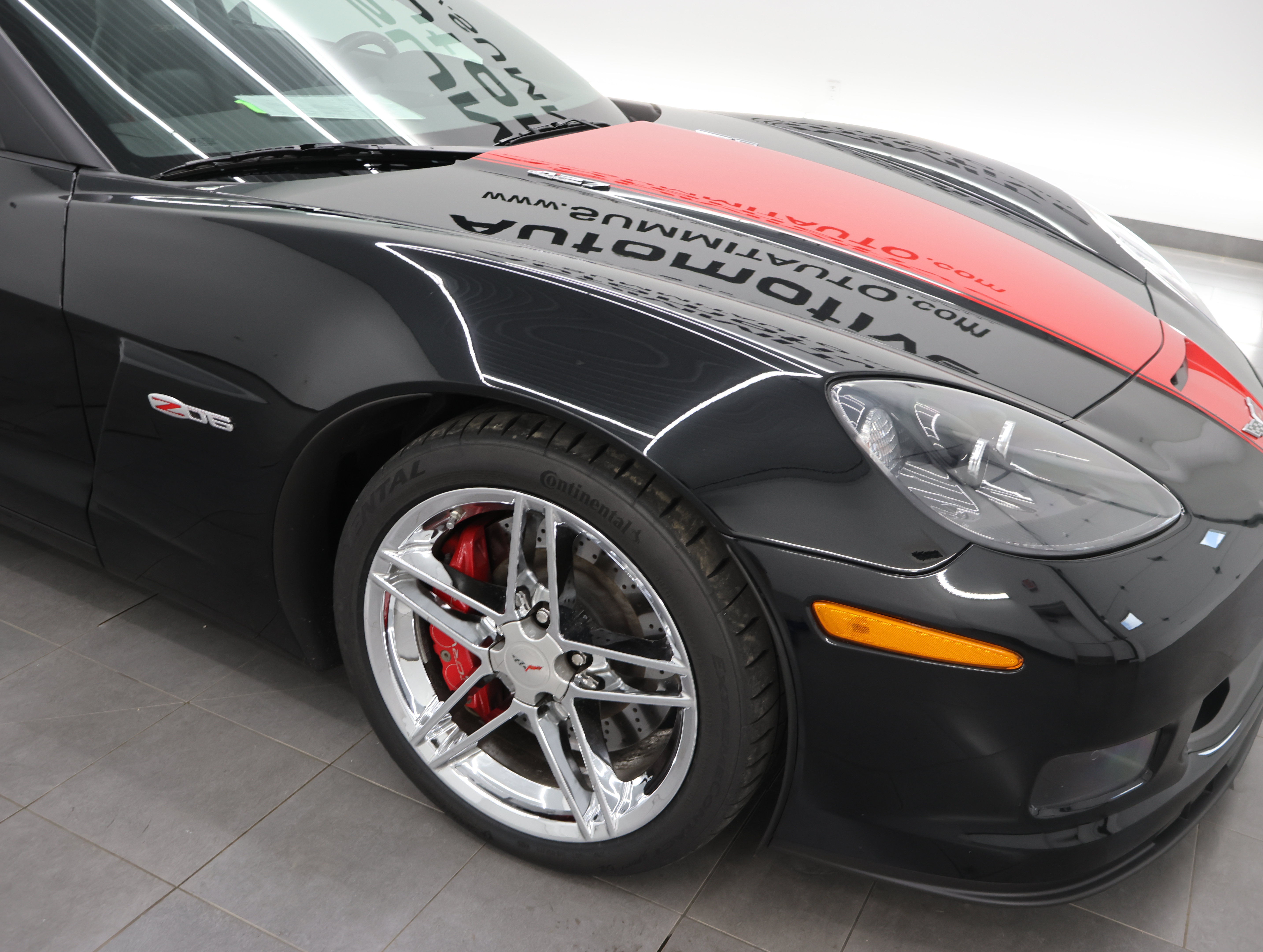 Used 2007 Chevrolet Corvette Z06 w/ Preferred Equipment Group RWD image 19