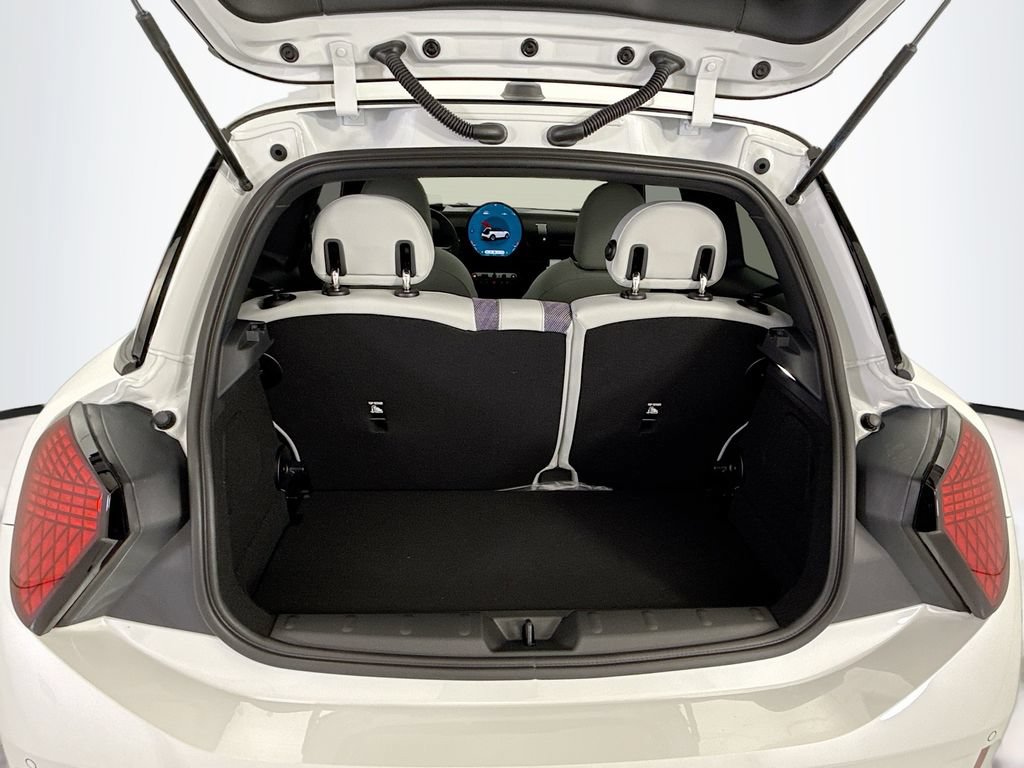 New 2026 MINI Cooper 2-Door Hardtop FWD image 24