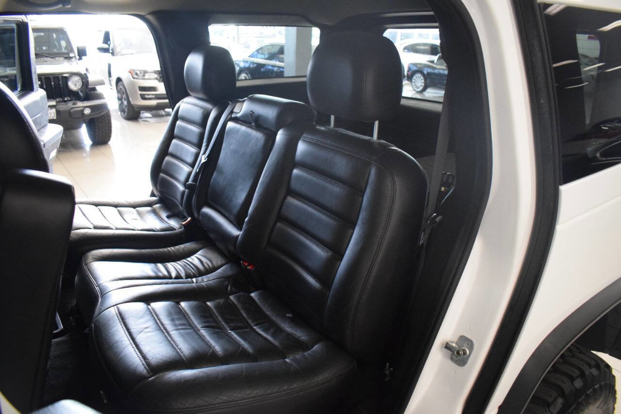 Used 2005 HUMMER H2 w/ Preferred Equipment Group image 56