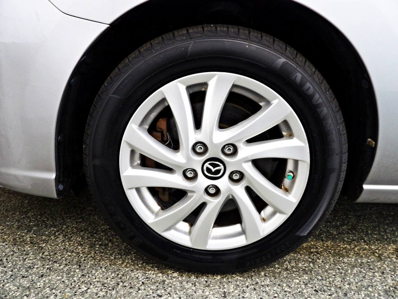 Used 2014 MAZDA MAZDA5 Sport FWD image 16