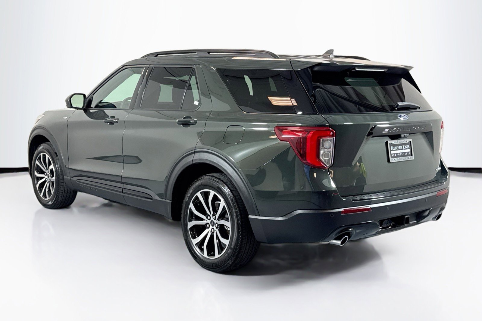 Used 2022 Ford Explorer ST-Line w/ Class IV Trailer Tow Package image 7