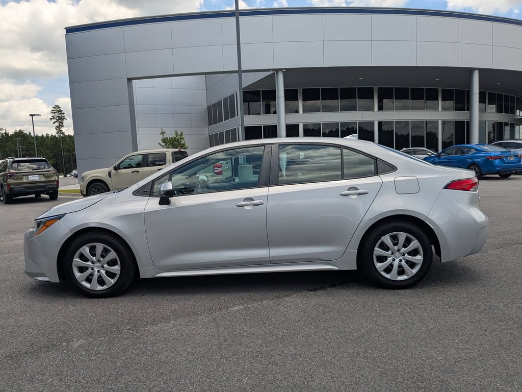 Used 2024 Toyota Corolla LE FWD image 7