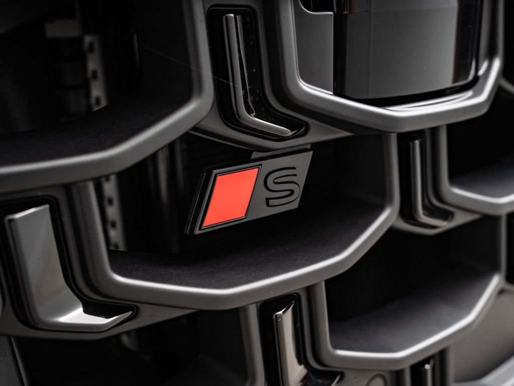 New 2026 Audi SQ8 Prestige AWD/4WD image 20