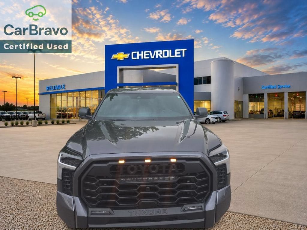 Used 2025 Toyota Tundra SR5 AWD/4WD image 12