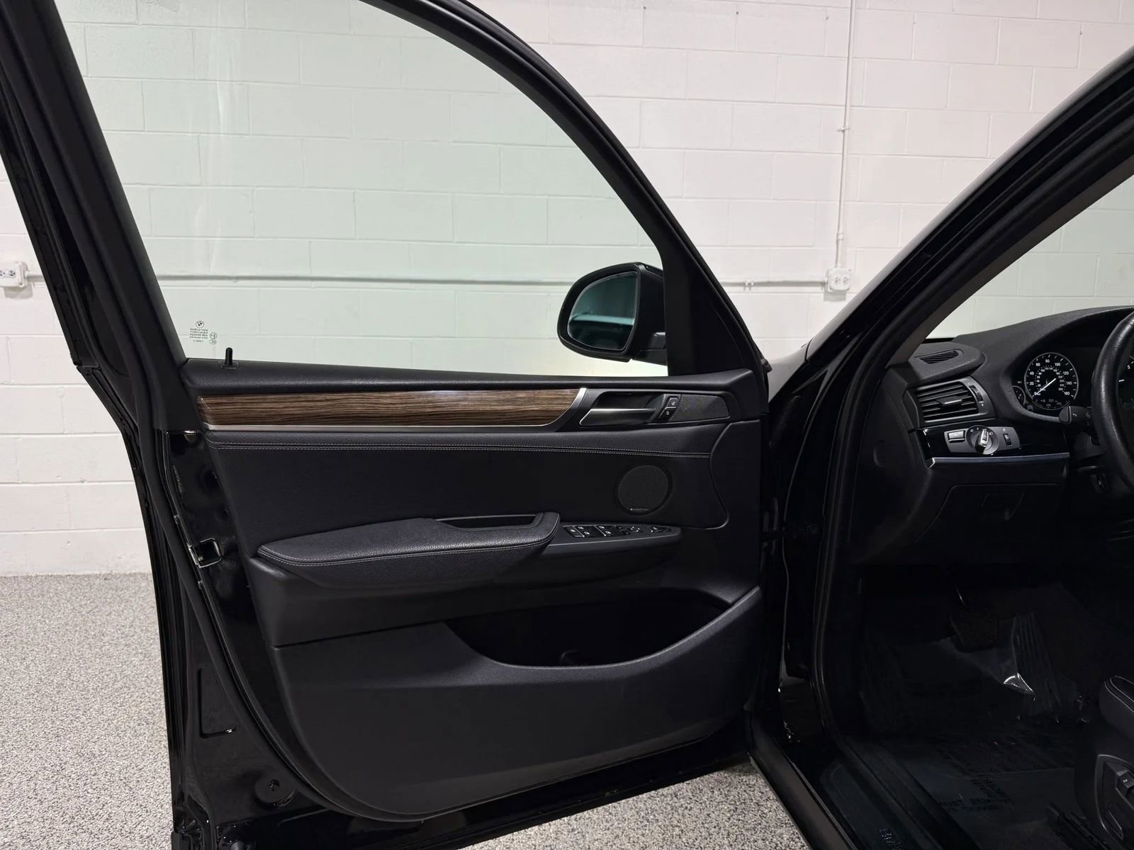 Used 2015 BMW X3 xDrive28i AWD/4WD image 10