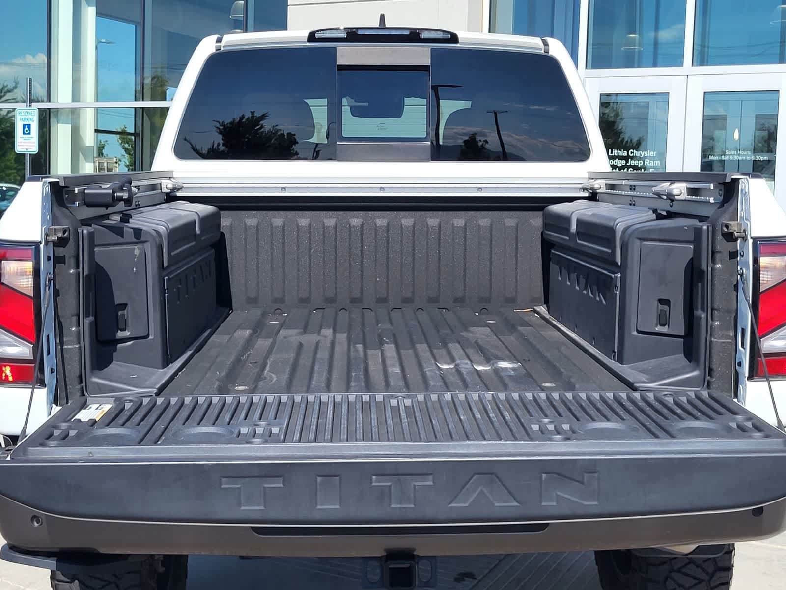 Used 2023 Nissan Titan Platinum Reserve w/ Moonroof Package AWD/4WD image 30