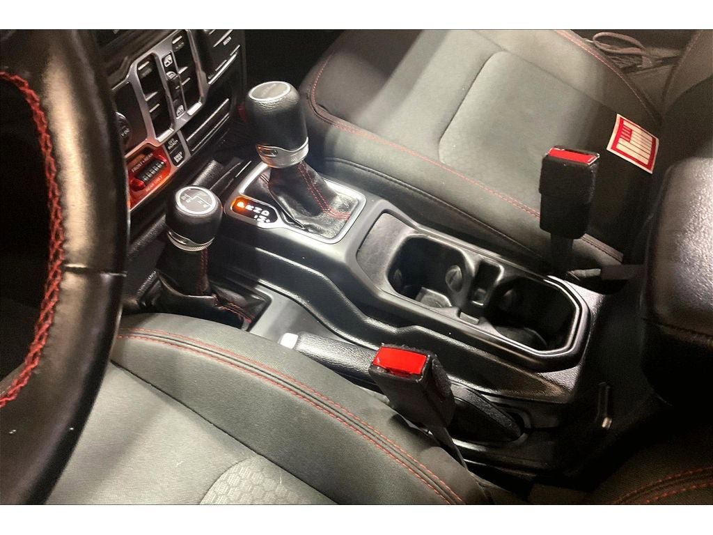 Used 2021 Jeep Gladiator Rubicon w/ Cold Weather Group AWD/4WD image 19