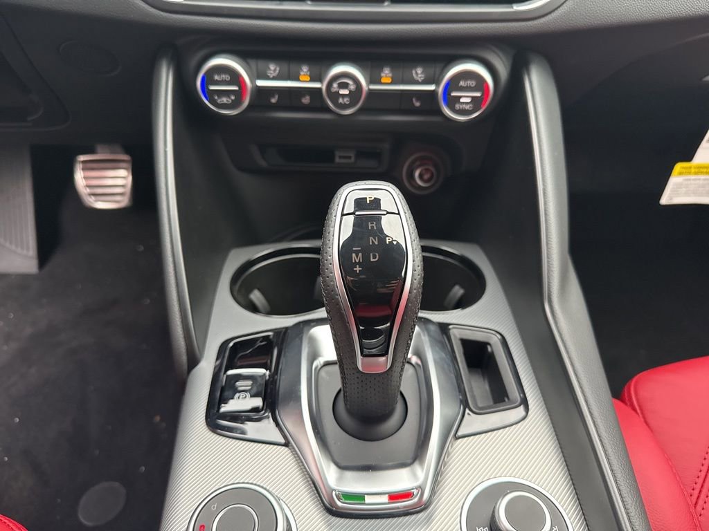 New 2026 Alfa Romeo Giulia AWD image 15