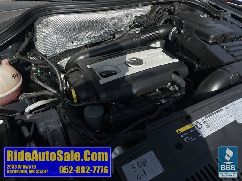 Used 2017 Volkswagen Tiguan SEL AWD/4WD image 24