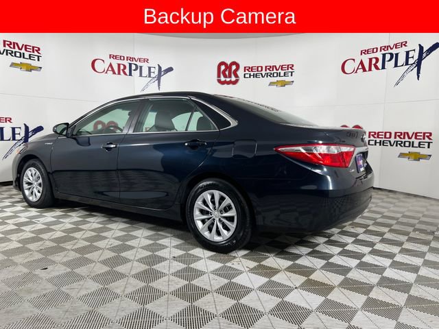 Used 2016 Toyota Camry LE image 6