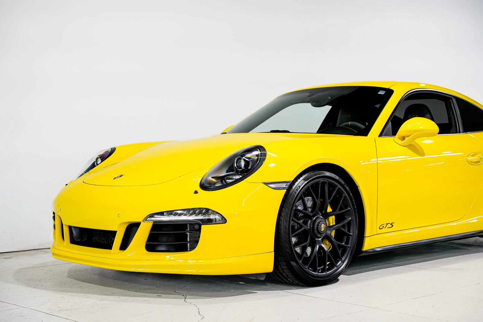 Used 2015 Porsche 911 Carrera GTS RWD image 31