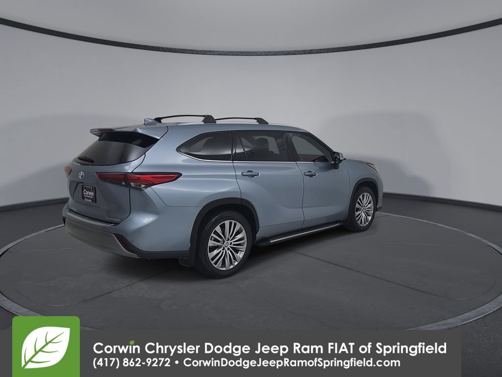 Used 2023 Toyota Highlander Platinum FWD image 15