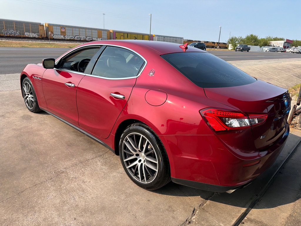 Used 2016 Maserati Ghibli RWD image 25