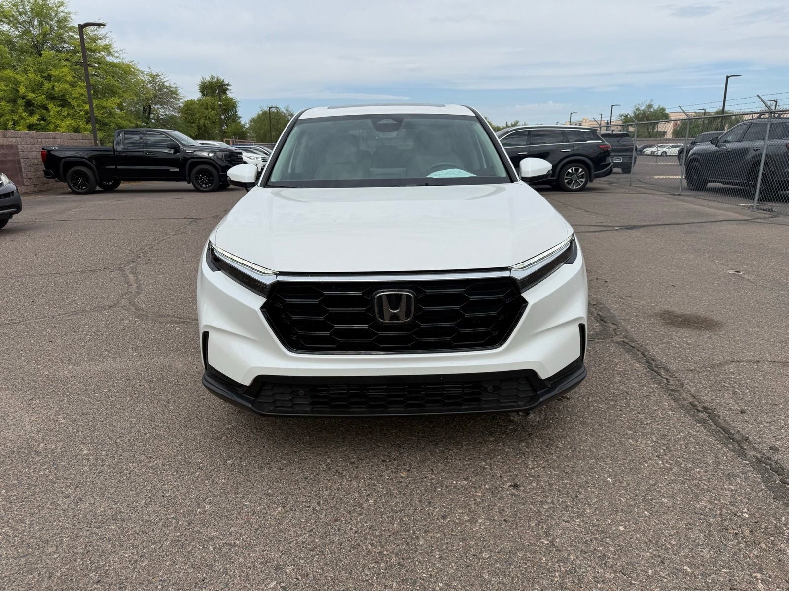 Used 2024 Honda CR-V EX-L image 2